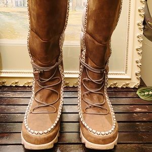 Northface Sisque Tall Heatseeker snow boots sz 10